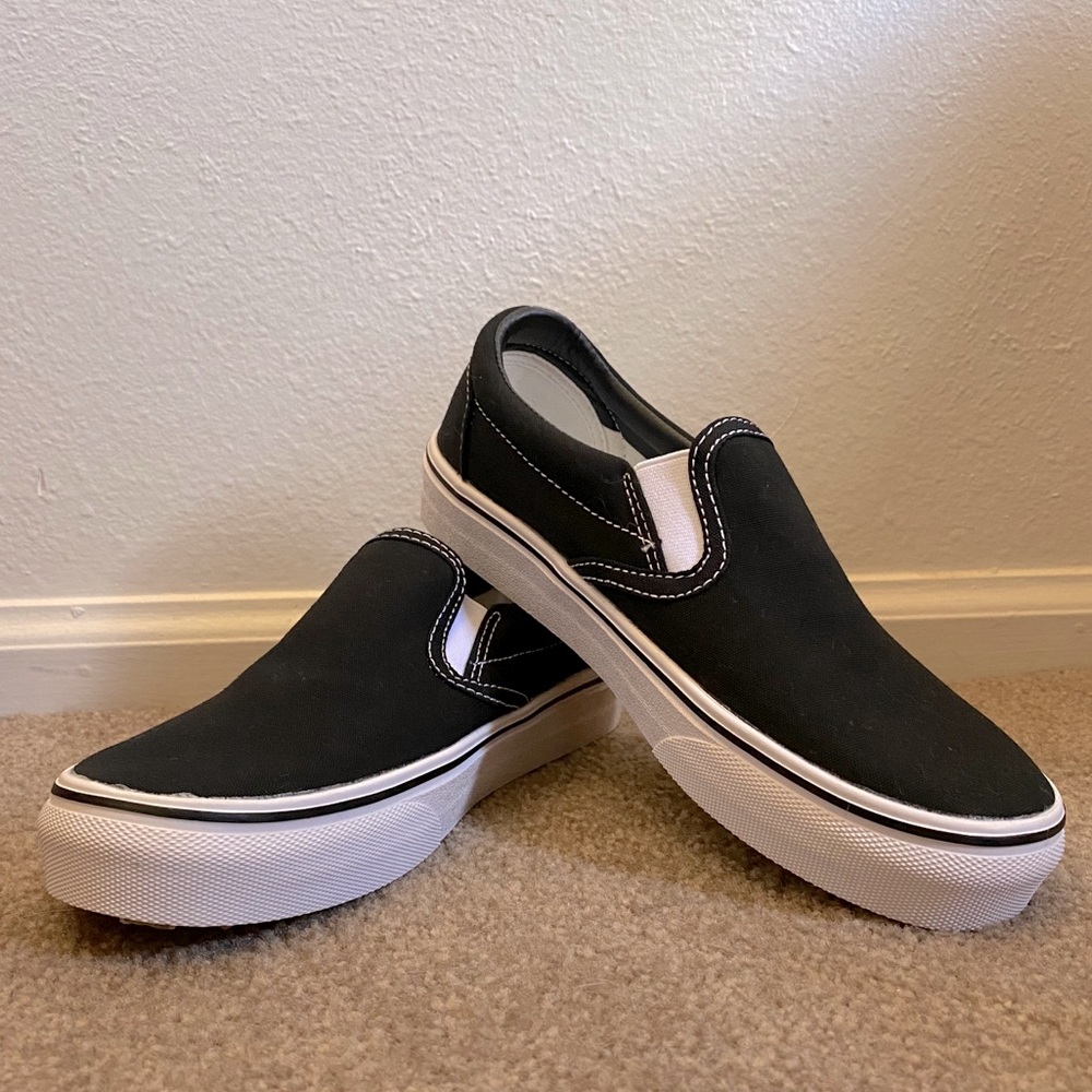 Vans Classic slip ons